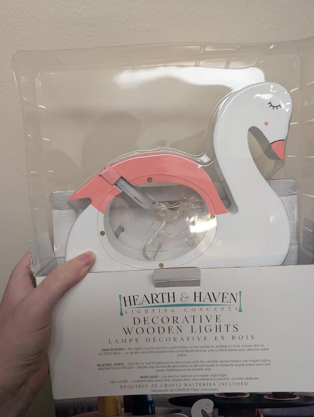 NIB White And Pink Swan Decorative Wooden Light
